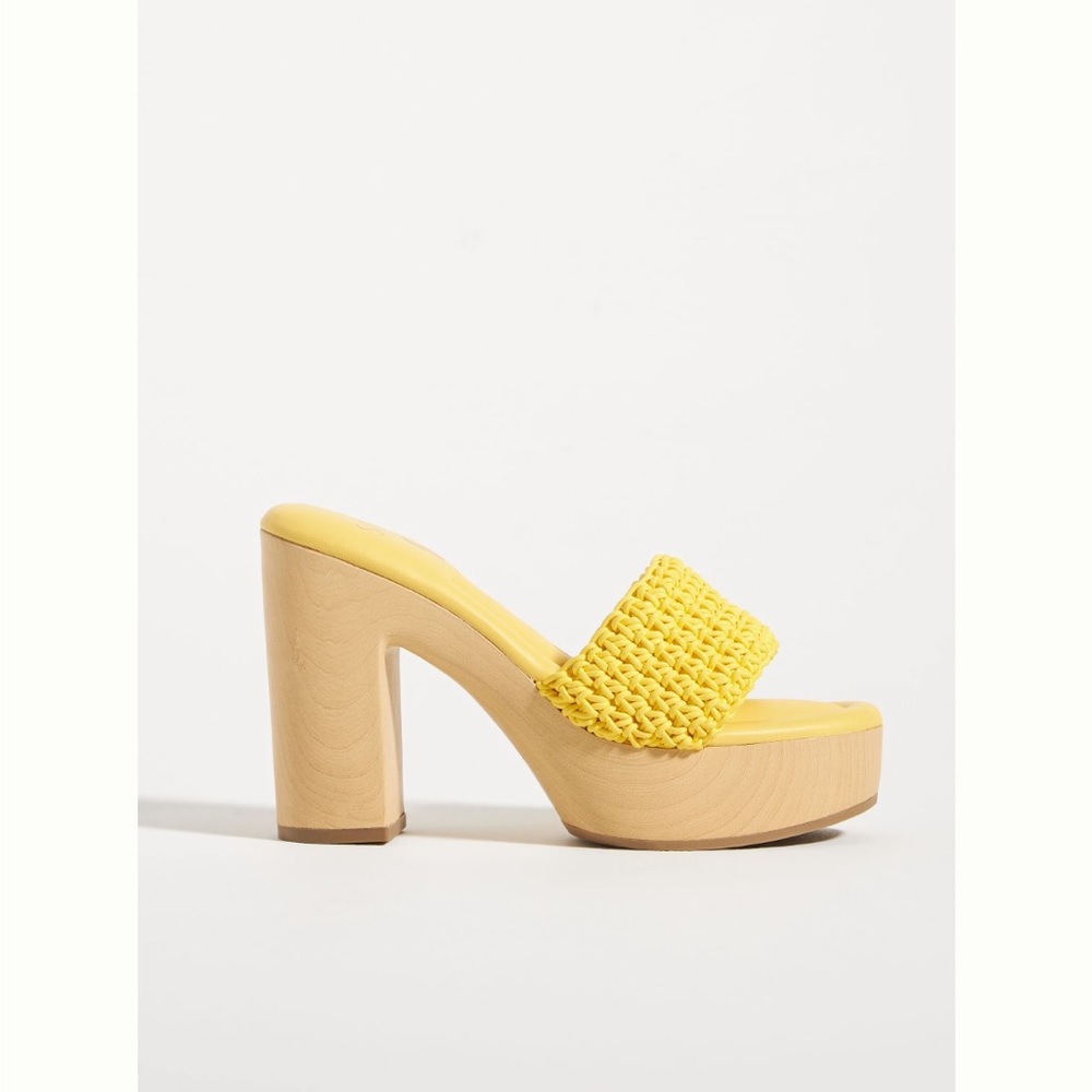✨ Anthropologie Wendy Clogs Sz 9
